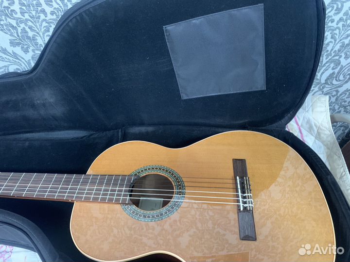 Классическая гитара Perez-610