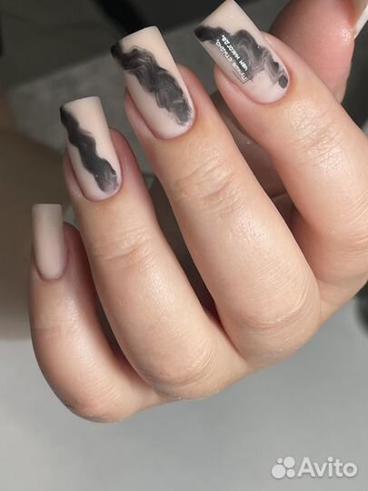 Мастер маникюра и педикюра