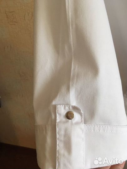 Белый медицинский халат