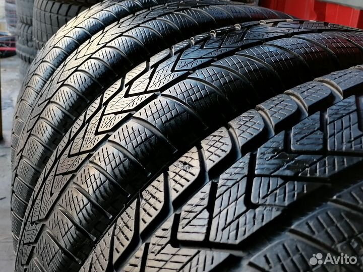 Pirelli Scorpion Winter 255/55 R18