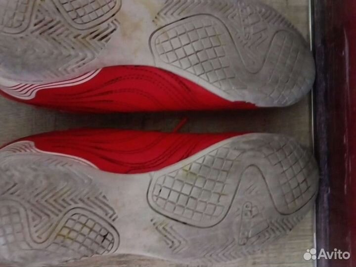 Бутсы adidas (футзалки)