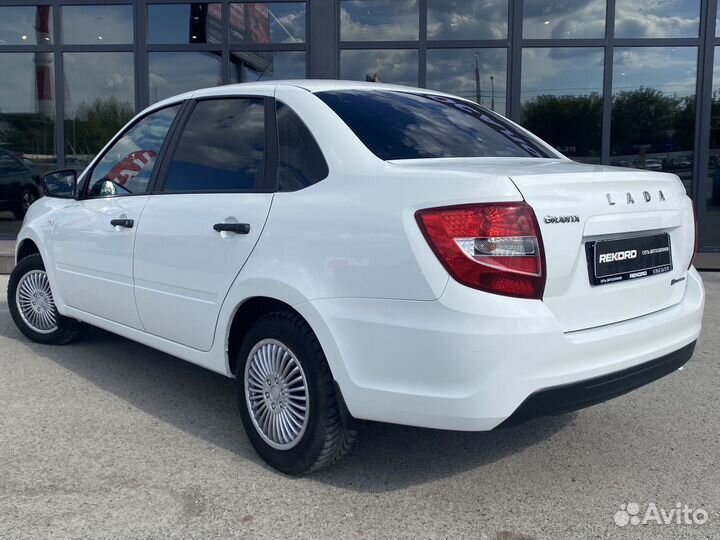 LADA Granta 1.6 МТ, 2019, 75 575 км