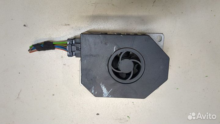 Усилитель звука Mercedes E W212, 2010