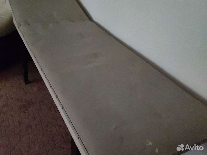Продам кушетку