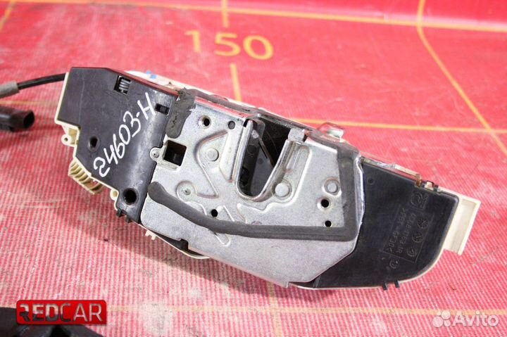 Замок двери передней прав Mercedes W221 S (05-13)