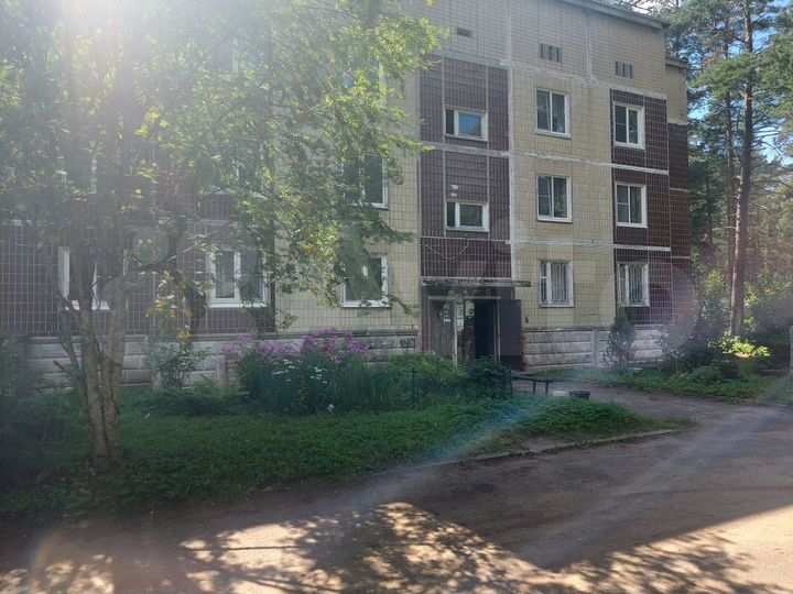 3-к. квартира, 73 м², 1/3 эт.