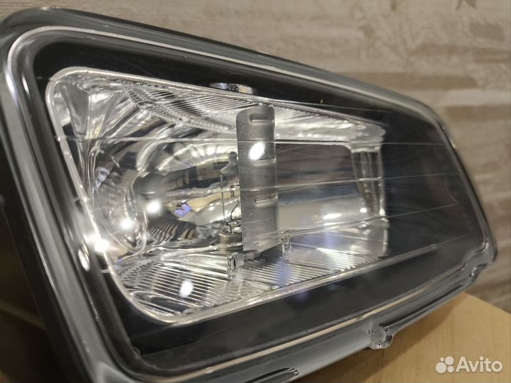 Фара противотуманная Ford C-Max 7M51-15K201-AC