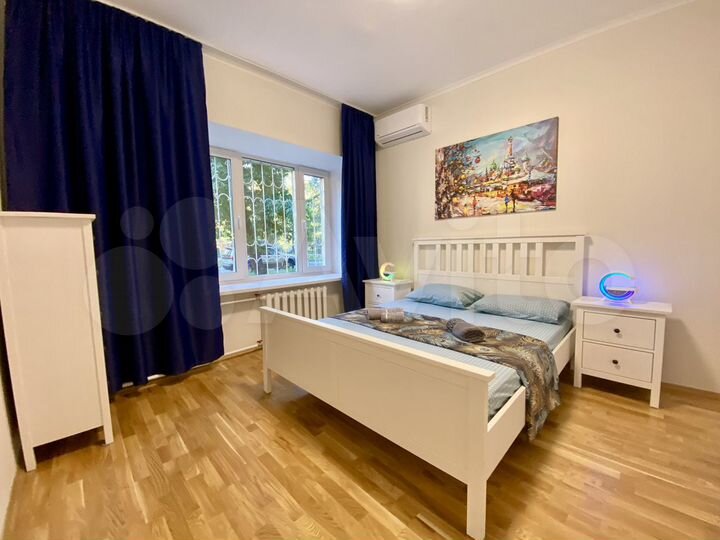 2-к. квартира, 60 м², 1/9 эт.