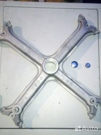 Крестовина для стиральной машины Indesit, Ariston