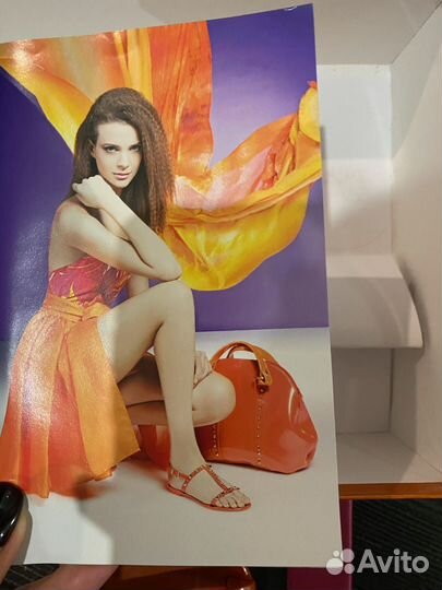 Сандали menghi