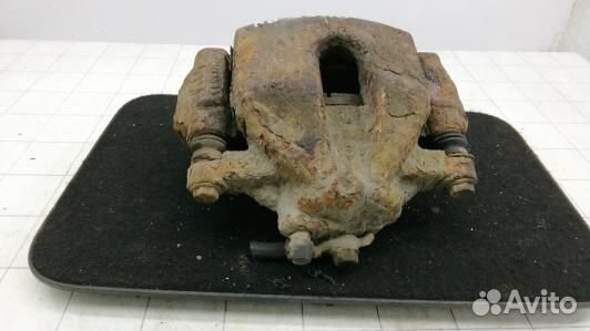 Суппорт тормозной передний правый toyota auris E15