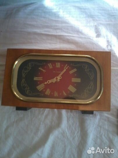 Часы настольные Янтарь