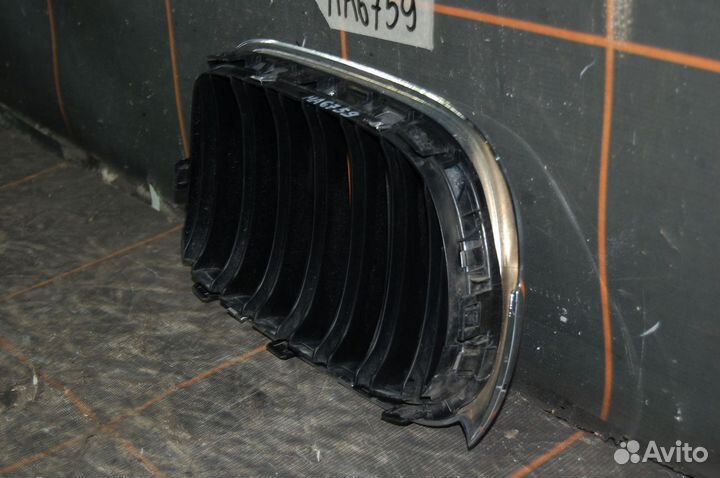 Решетка радиатора левая - BMW X3 F25