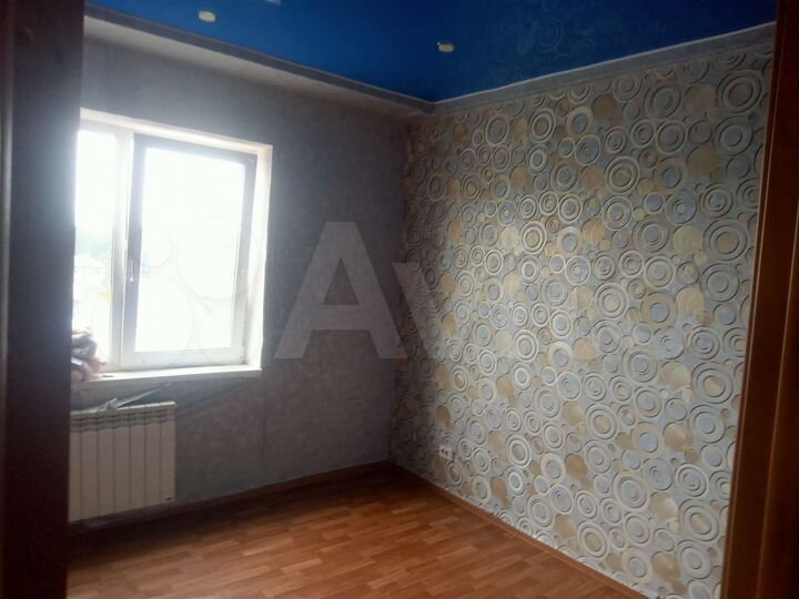 2-к. квартира, 48 м², 3/3 эт.