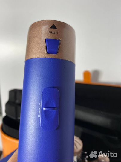 Стайлер dyson