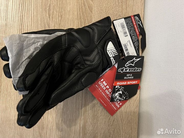 Новые мотоперчатки Alpinestars SP-5