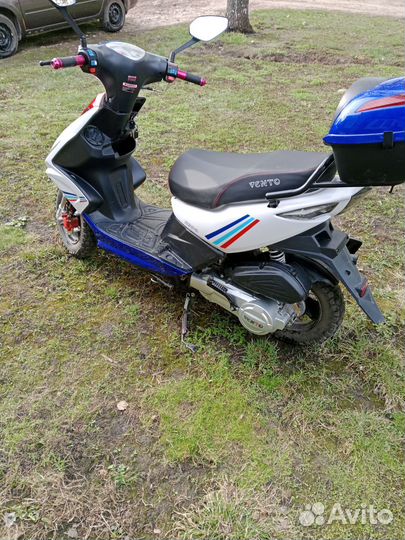 Скутер Vento corsa