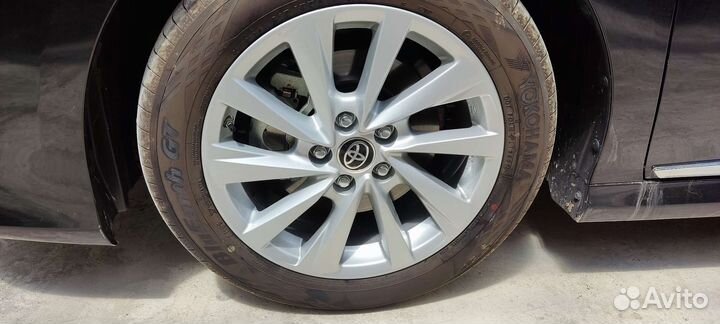 Yokohama BluEarth AE51 215/55 R17