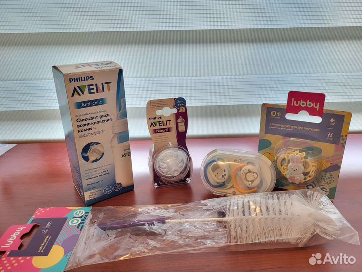Бутылочки Philips Avent, соски-пустышки и др