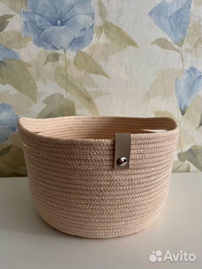 Корзина с ручками для хранения вещей
