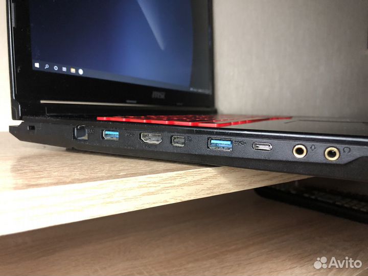 Игровой ноутбук MSI GL72M 7REX