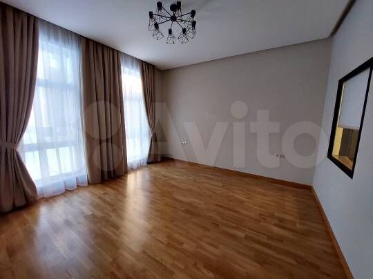 2-к. апартаменты, 76,7 м², 1/3 эт.
