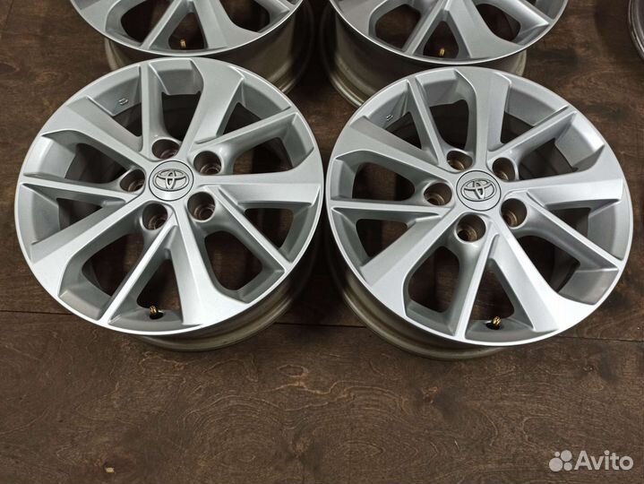 Диски 16 5х114,3 ET45 оригинал Тойота из Японии