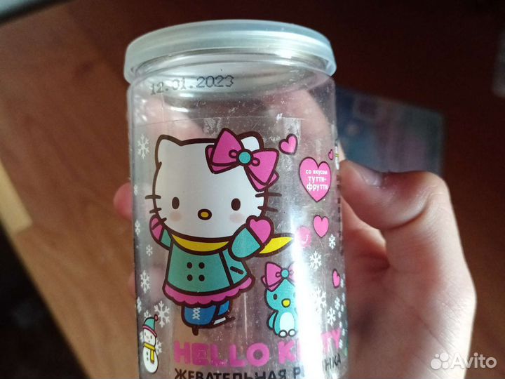 Банка с Hello Kitty жевательная резинка