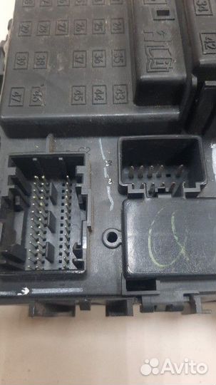 Блок предохранителей салонный Ford Edge