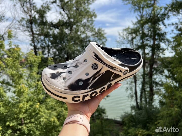 Мужские crocs градиент