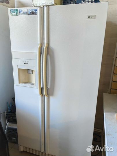 Холодильник бу майтек