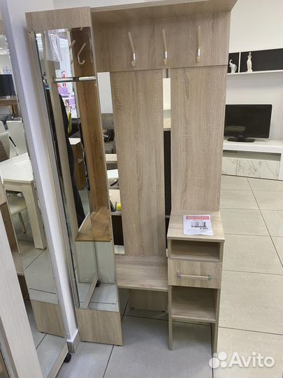 Прихожая Лига