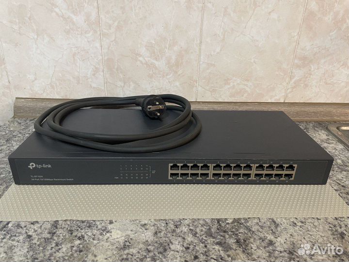 Коммутатор TL-SF1024 24 порта