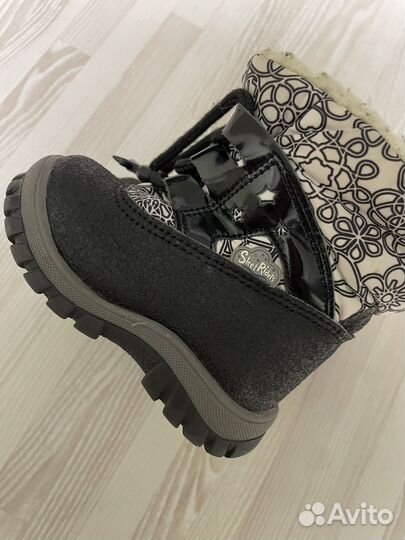 Ботинки зимние детские 19