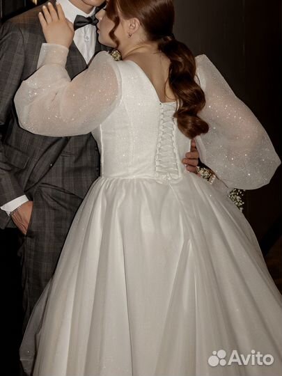 Свадебное платье