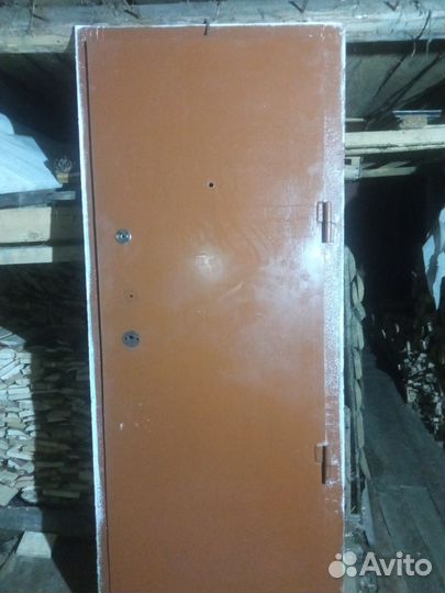 Металлическая дверь бу