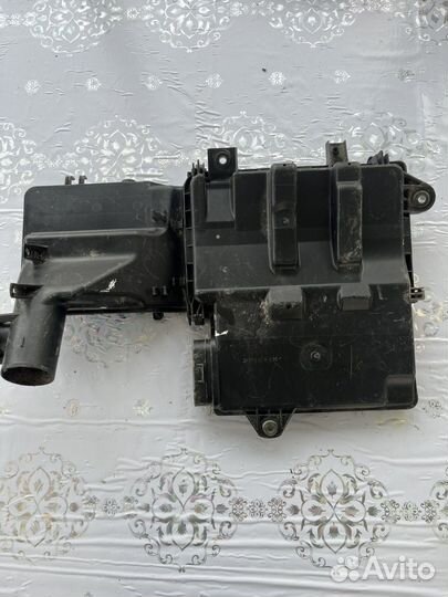 Корпус воздушного фильтра Mazda 3 bk