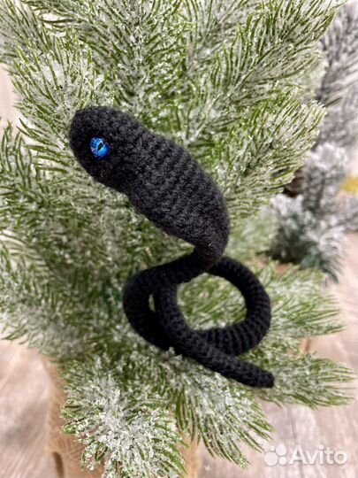 Вязаная кобра
