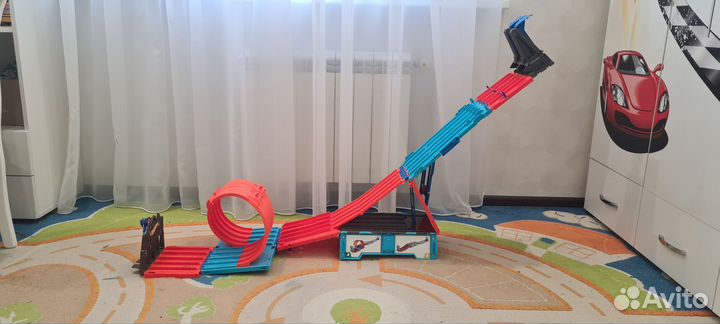 Hot Wheels автотрек большой чемодан Megator