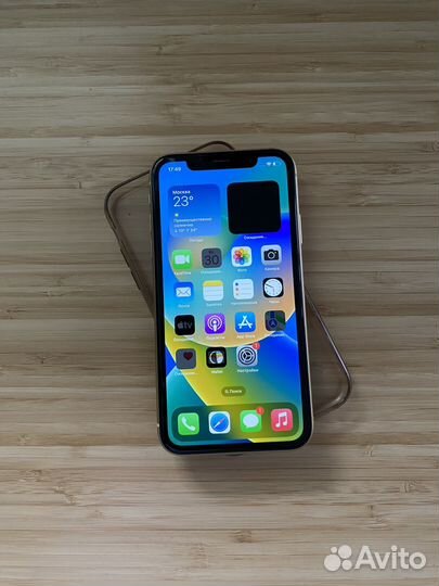 Apple iPhone XR 64GB