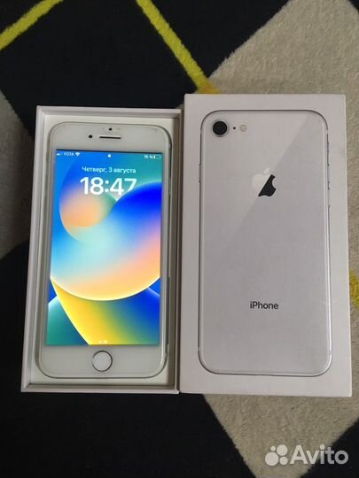 Телефон iPhone 8 256
