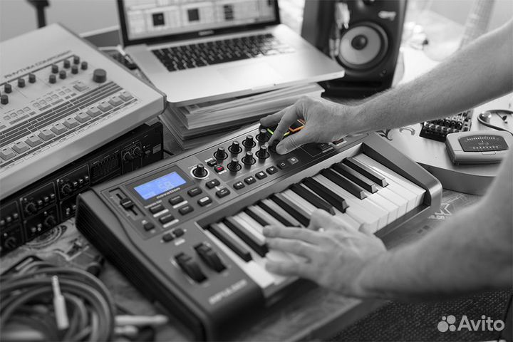 Novation impulse 25 - Midi клавиатура