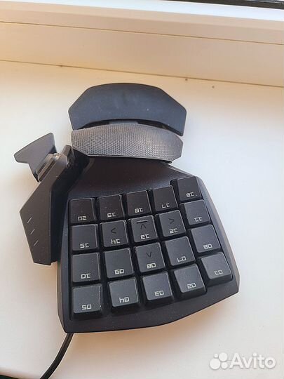 Игровой кейпад Razer Orbweaver