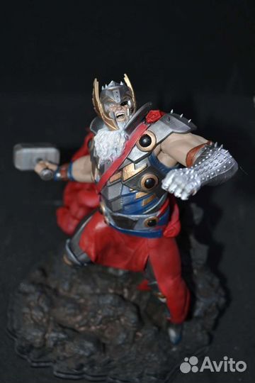 Старик Тор, фигурка