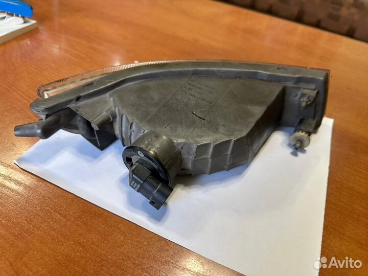 Фара противотуманная передняя