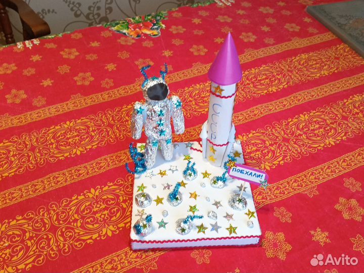 Поделка на день космонавтики