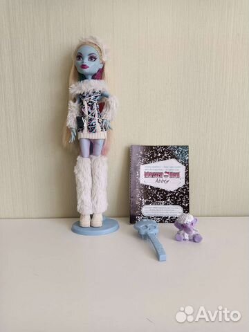 Monster High Abbey Bominable Эбби базовая 2009