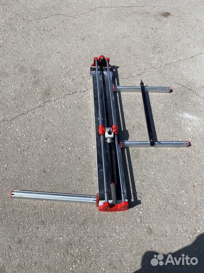 Плиткорез электрический helmut FSC180