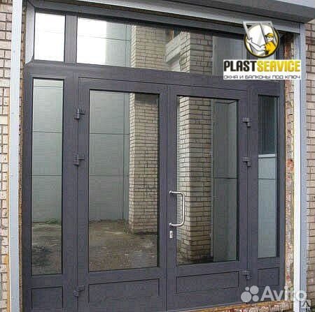 Пластиковые входные двери