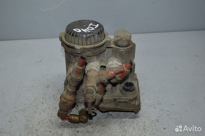 Кран управления тормозами прицепа iveco Stralis (0